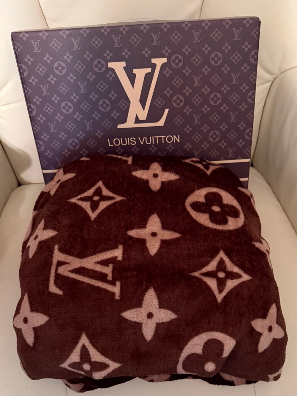 LV Brown and Cream Checkerboard Logo Blanket WITH BOX